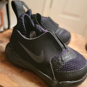 Infant Nike Flex runner